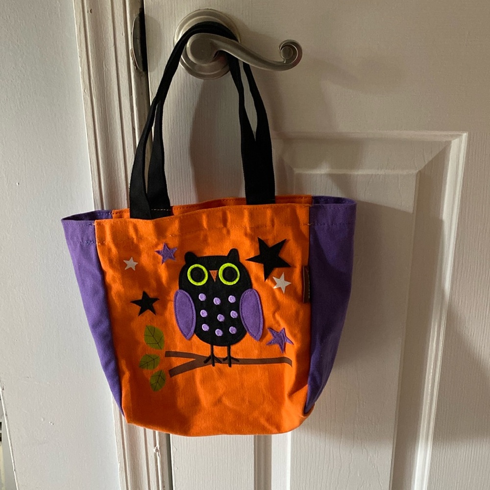 Papyrus Owl Tote Bag